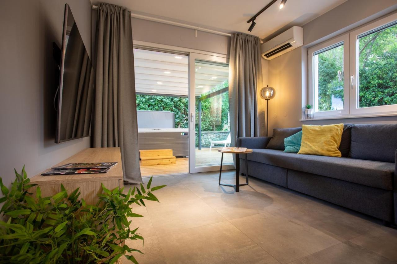 Happy Apartments Baska Exterior photo
