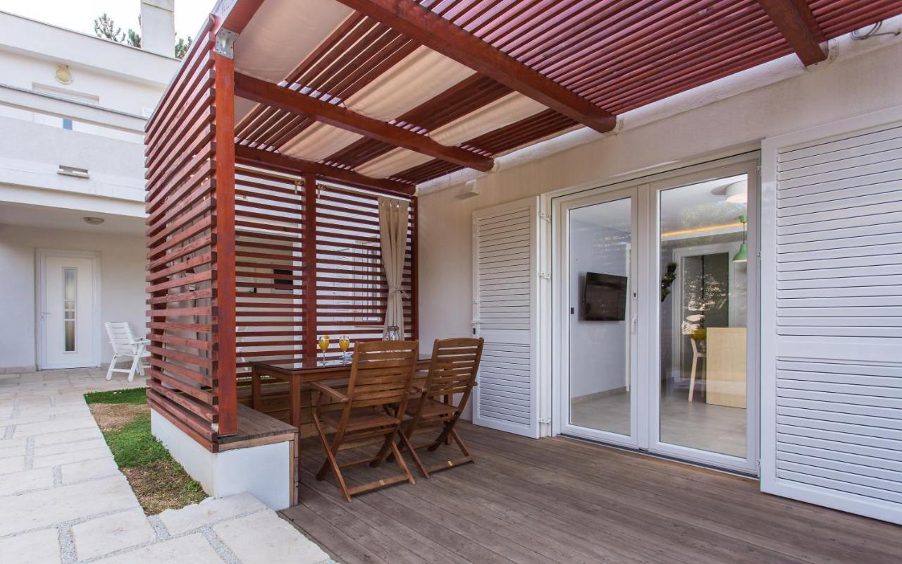 Happy Apartments Baska Exterior photo